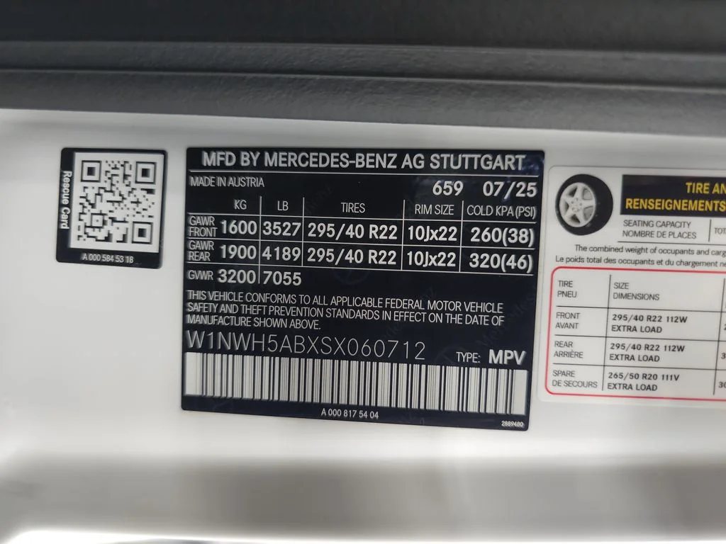 Certified Used 2025 MANUFAKTUR Moonlight White Magno Mercedes-Benz G 63 AMG® image 41