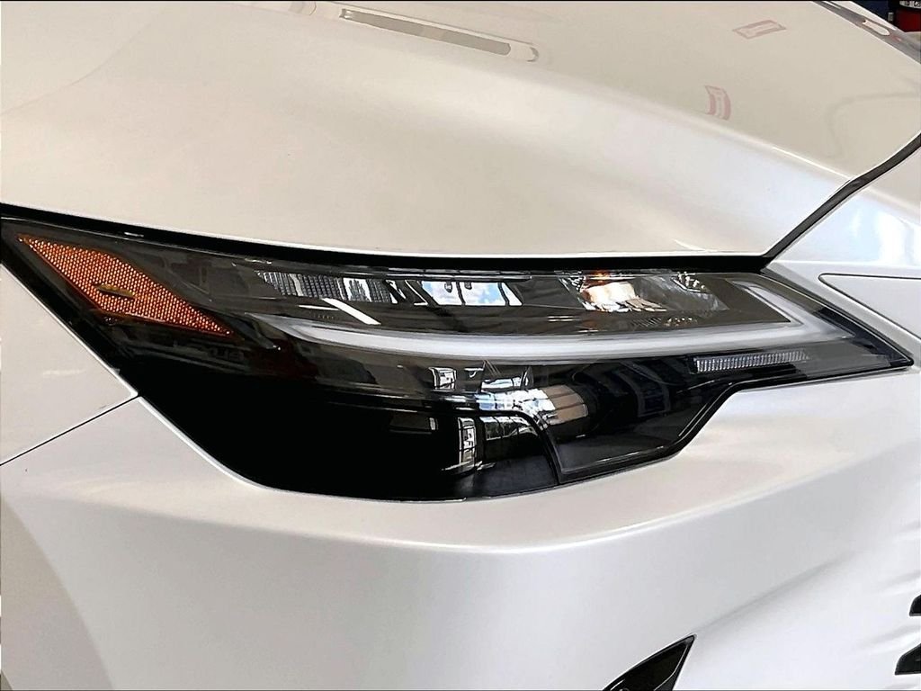 Used 2024 White Lexus 350 Premium image 33