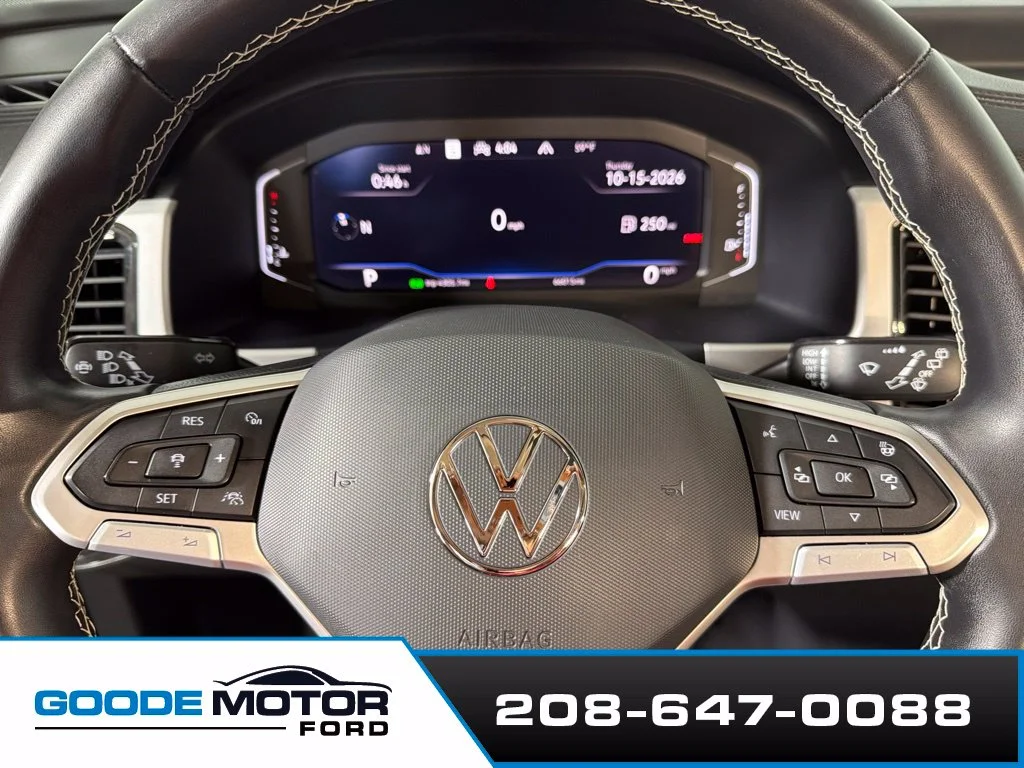 Certified Used 2023 Deep Black Pearl Effect Volkswagen SEL image 16