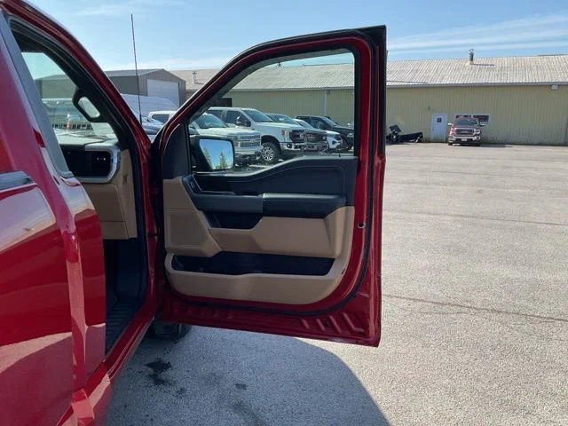Used 2022 Red Ford XLT image 38