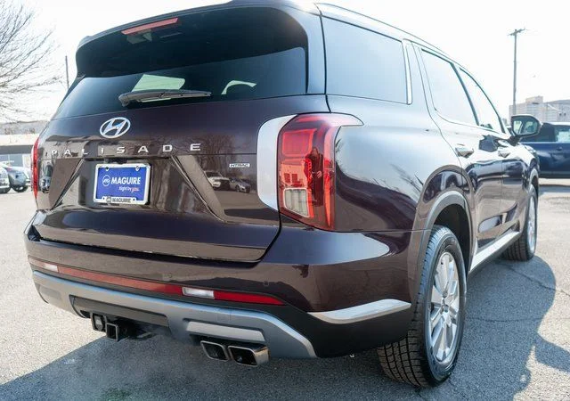 Used 2024 Red Hyundai SEL image 6