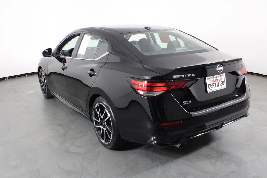 2025 Nissan Sentra SR - Photo 16