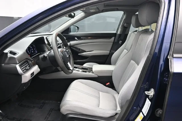 Used 2019 Blue Honda EX image 7