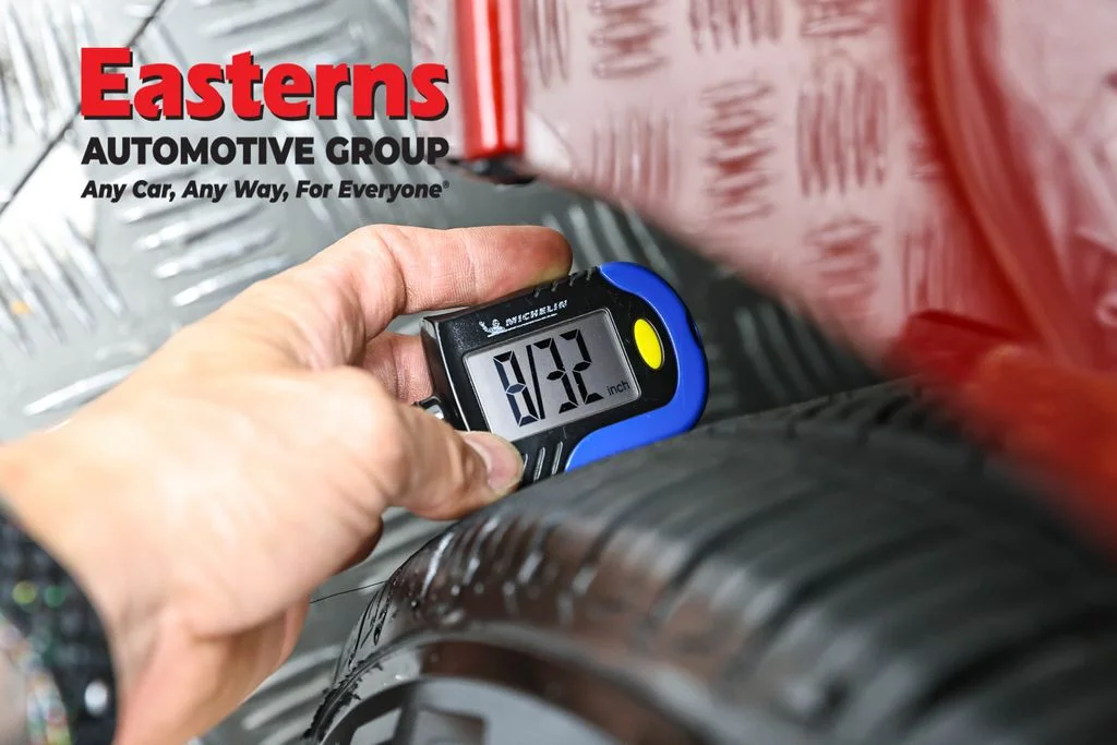 Used 2023 Red Nissan SV image 27