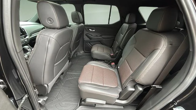 Used 2023 Black Chevrolet High Country image 20