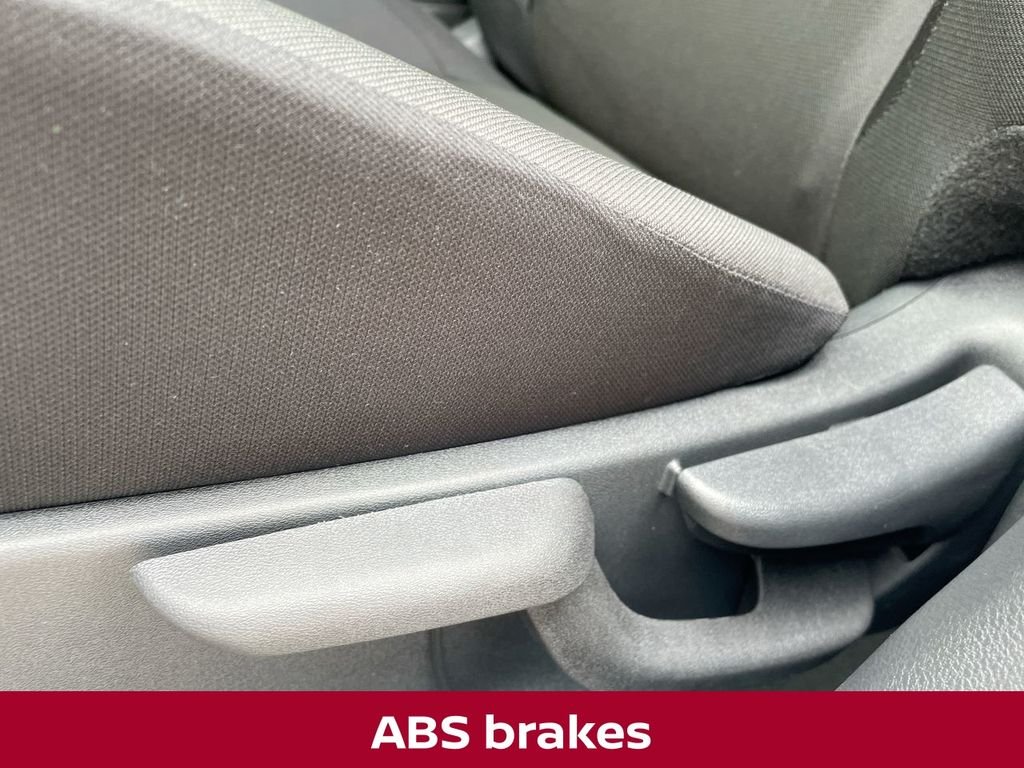 2025 Nissan KICKS PLAY Base - Photo 24