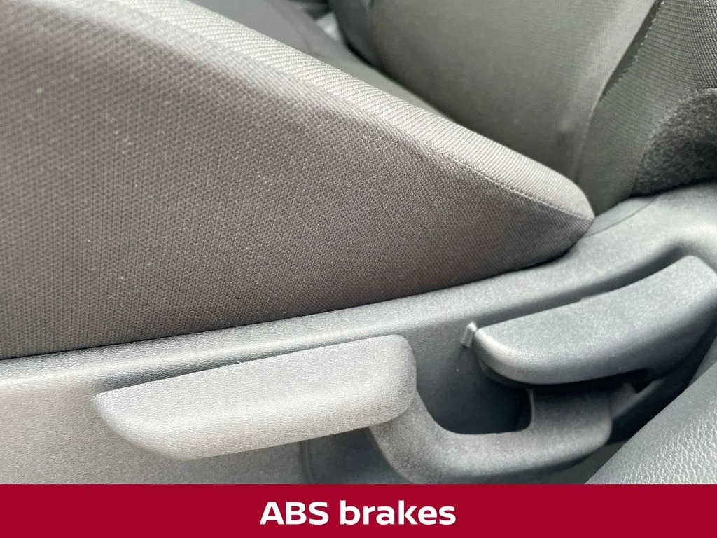 2025 Nissan KICKS PLAY Base - Photo 24