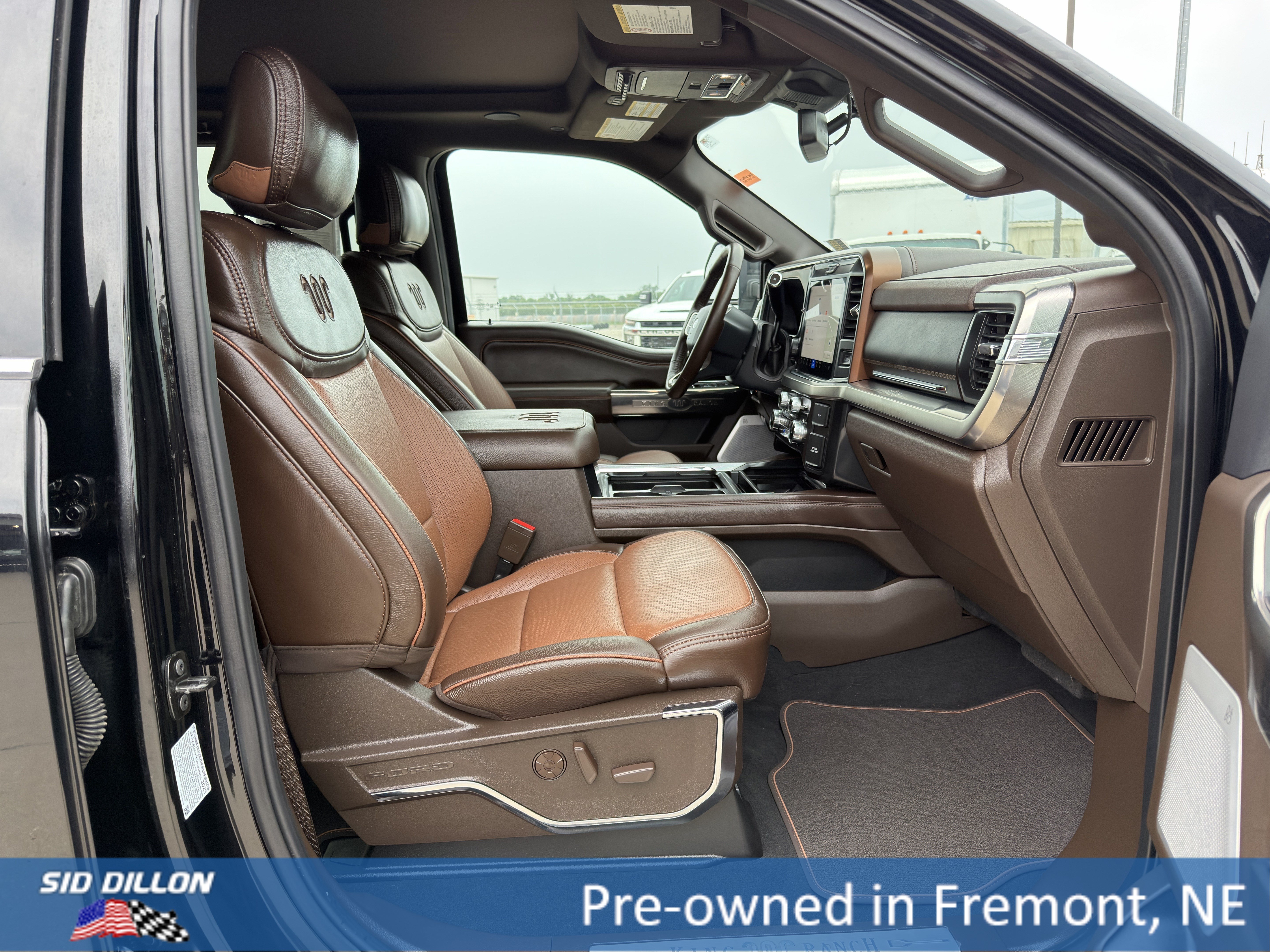 Used 2026 Agate Black Metallic Ford King Ranch image 17