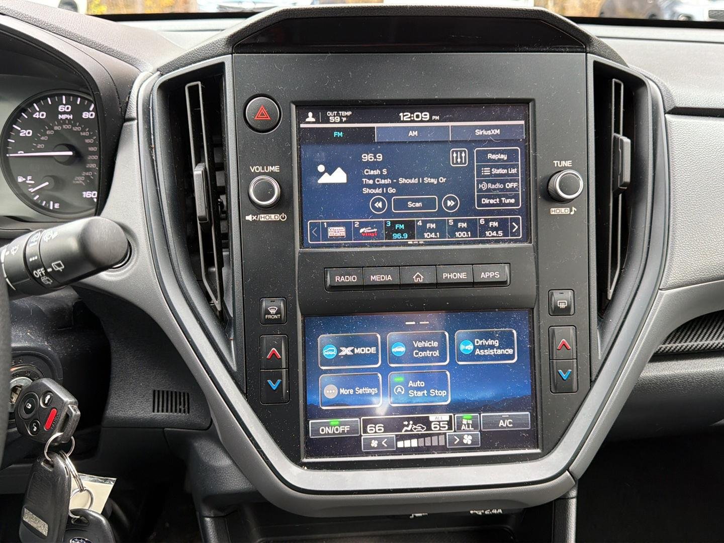 Used 2024 Ice Silver Metallic Subaru Base image 3
