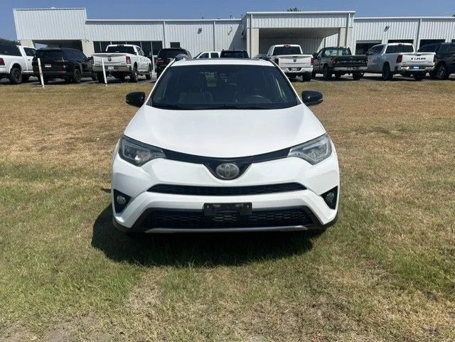 Used 2018 Super White Toyota SE image 2