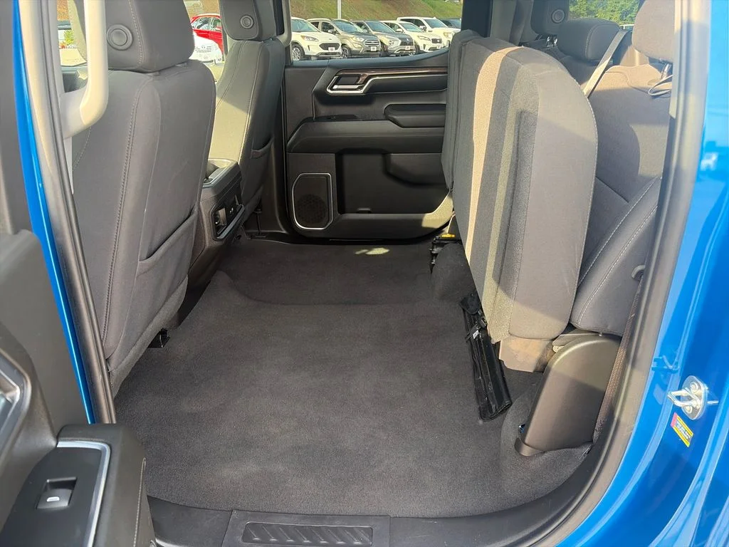 Used 2024 Blue Chevrolet LT image 37