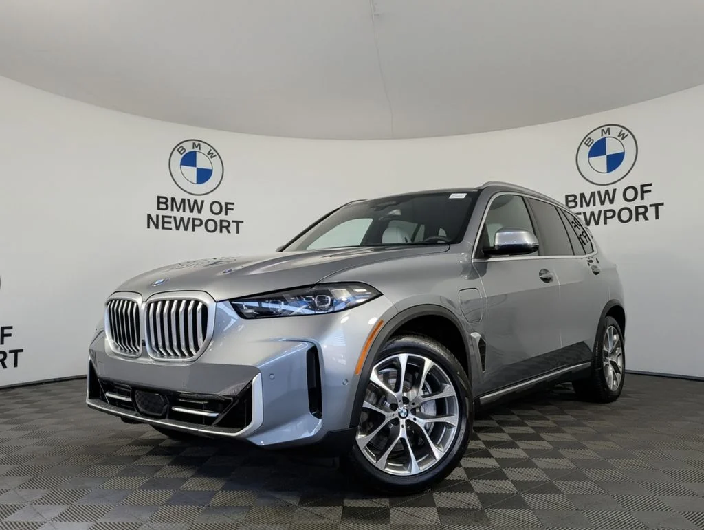 2026 BMW X5 xDrive50e's photo