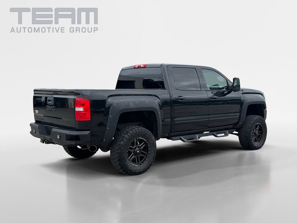 Used 2018 Black GMC SLE image 7