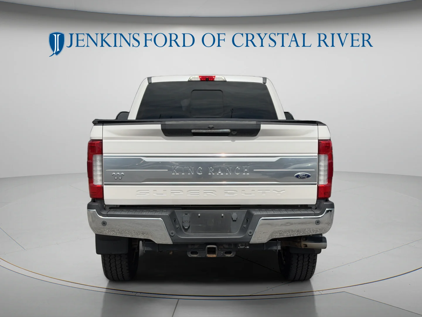 Used 2017 White Platinum Metallic Tri-Coat Ford King Ranch image 5