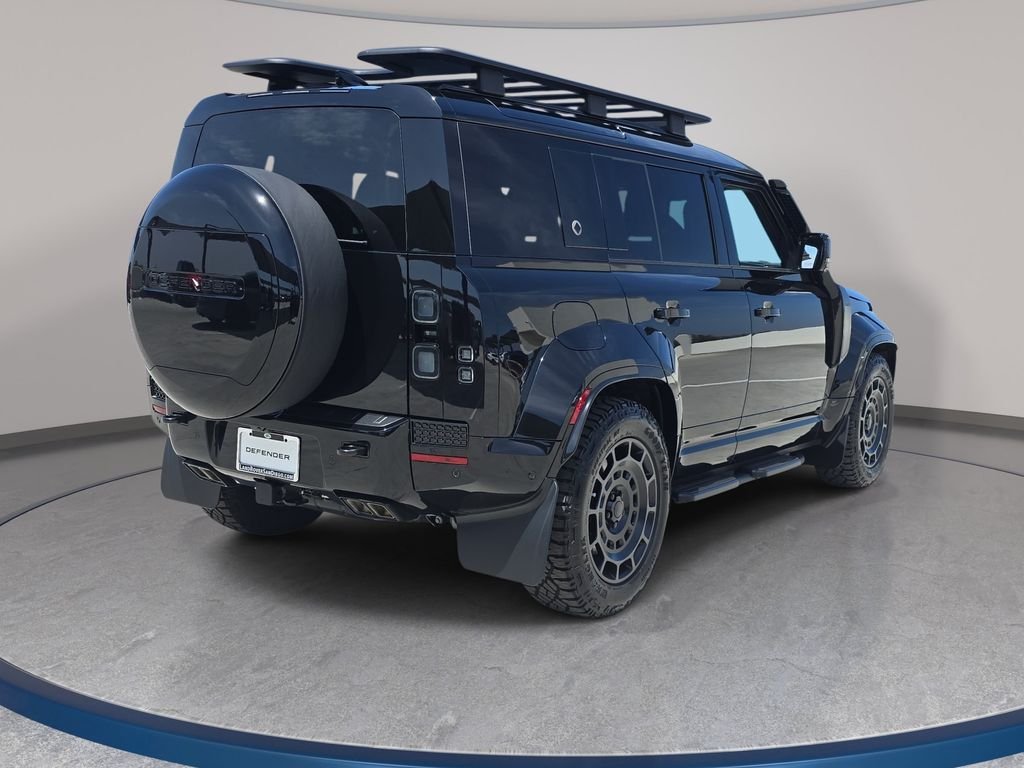 New 2026 Narvik Black Land Rover OCTA Black image 5