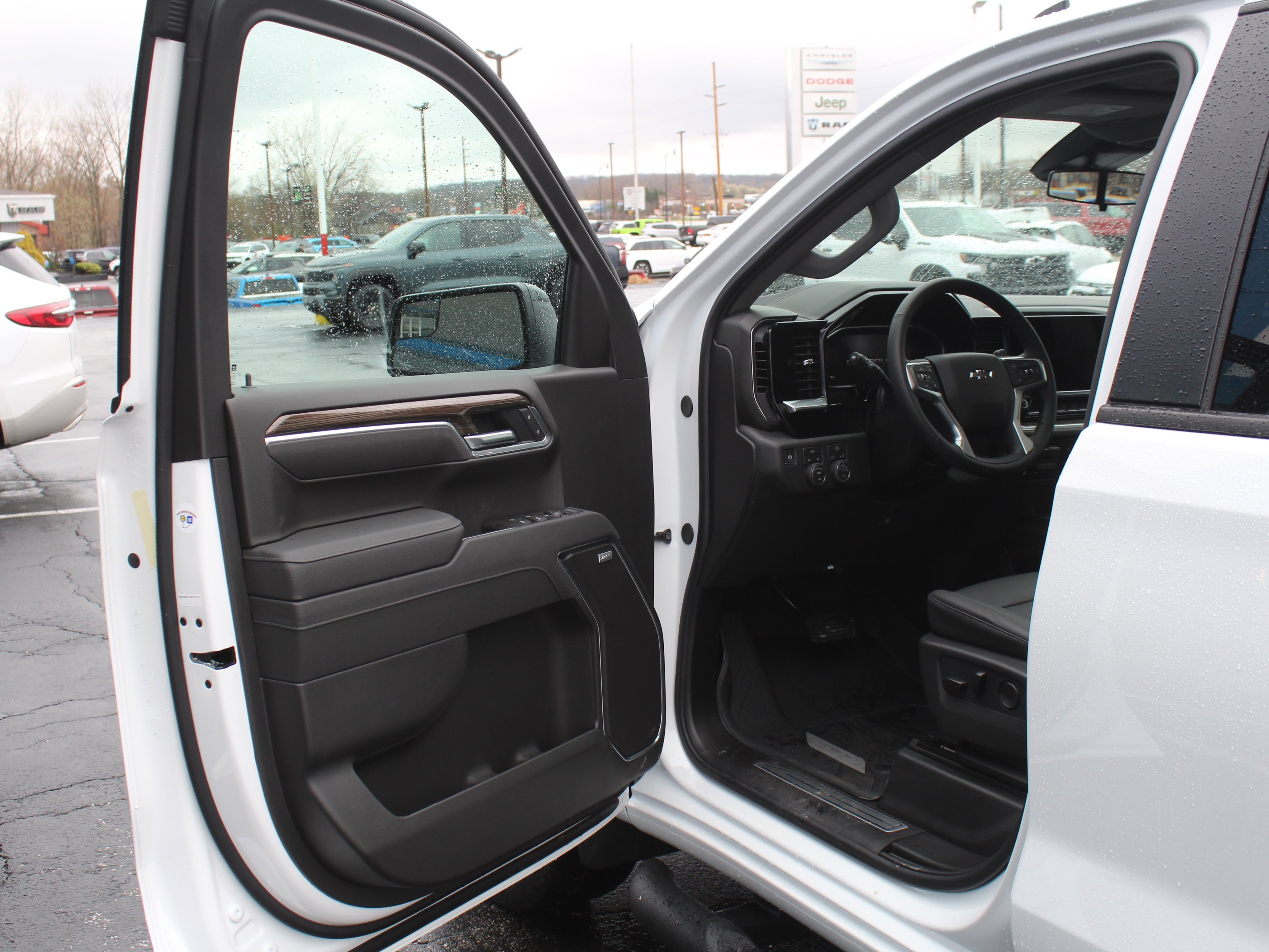 2026 Chevrolet Silverado 1500 RST - Photo 8