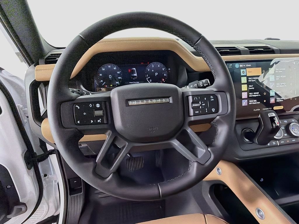 New 2026 Fuji White Land Rover X-Dynamic SE image 11