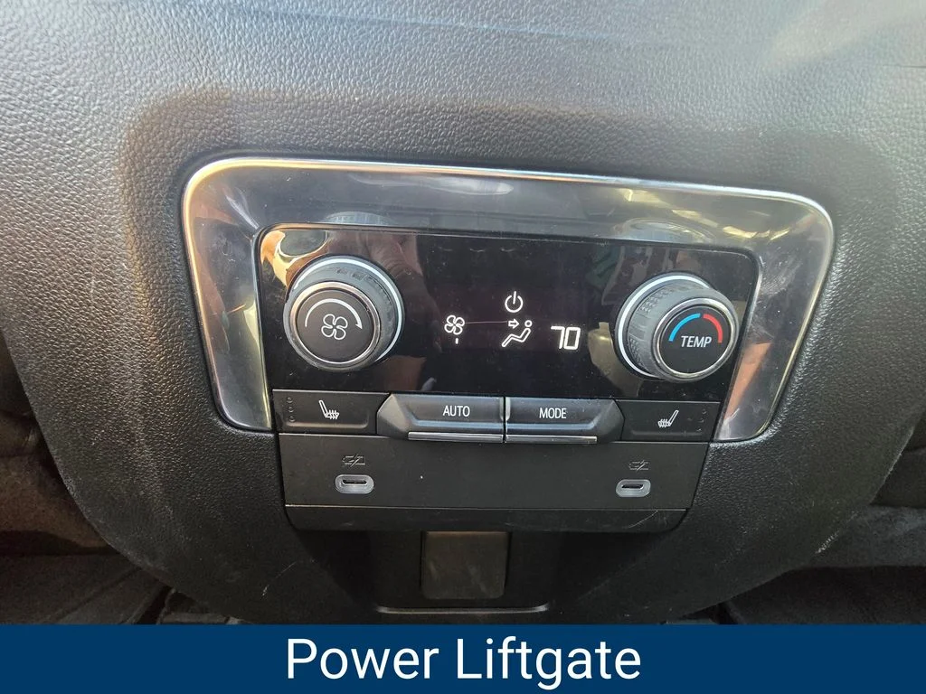 Used 2024 Black Chevrolet Z71 image 18