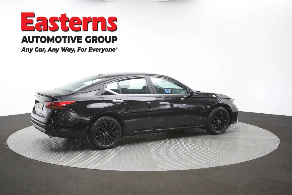 Used 2025 Black Nissan 2.5 SV image 44