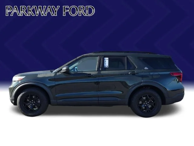 Used 2022 Green Ford Timberline image 2