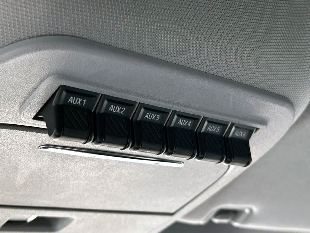 Used 2023 Gray Metallic Ford Lariat image 40