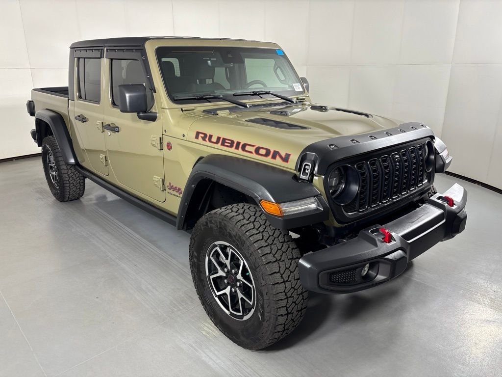 Used 2025 Green Jeep Rubicon image 2