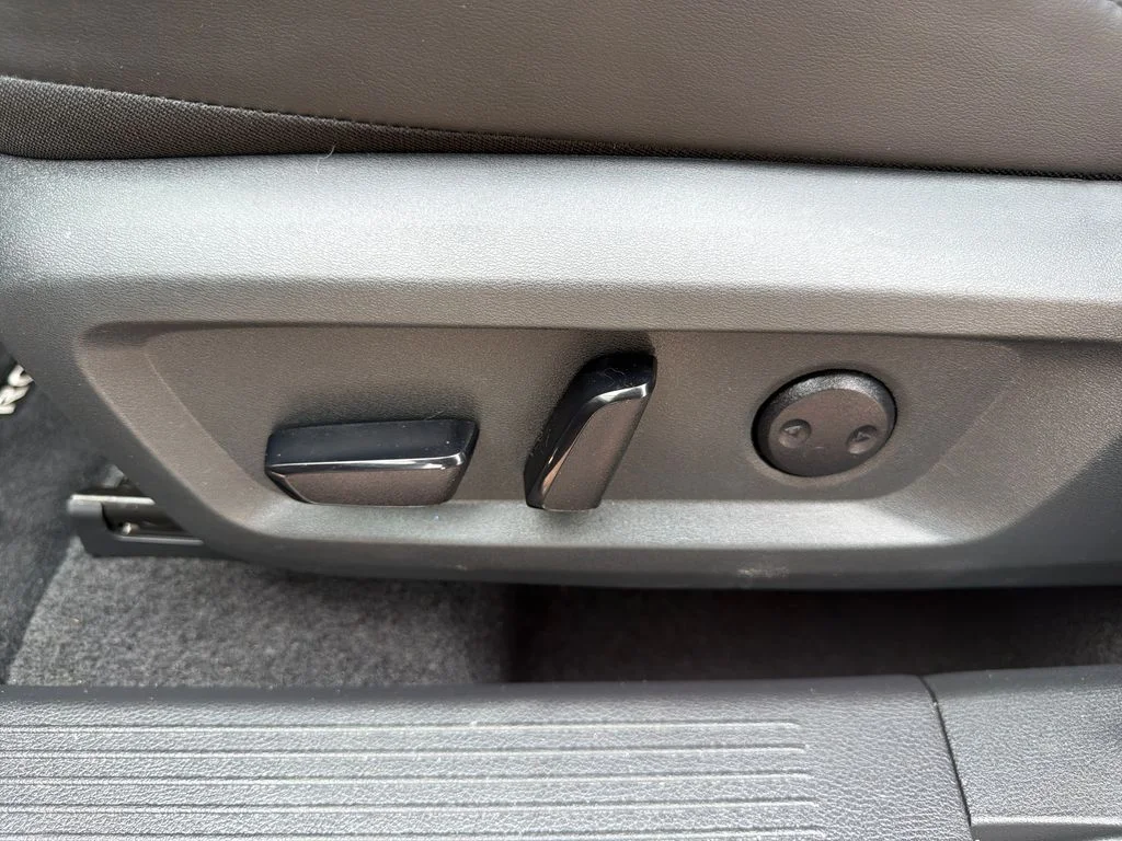 Used 2026 Boulder Gray Pearl Nissan Dark Armor image 26