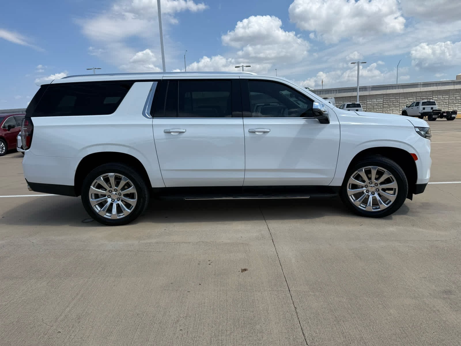 Used 2024 Summit White Chevrolet Premier image 5