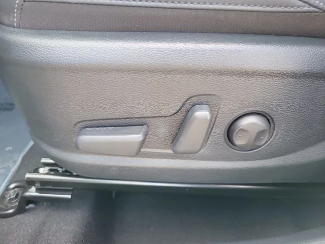 Used 2024 White Kia EX image 20