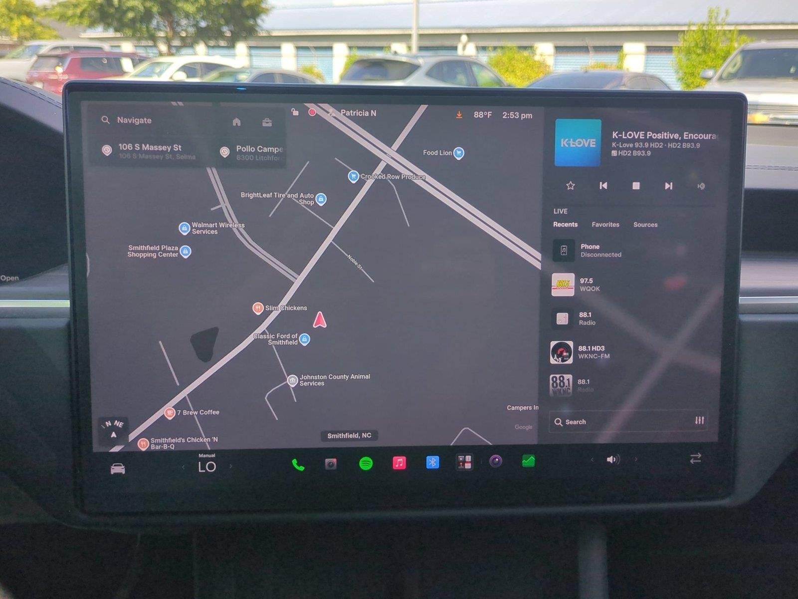 Used 2024  Tesla  image 23