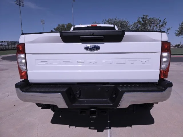 Used 2020 White Ford XL image 27