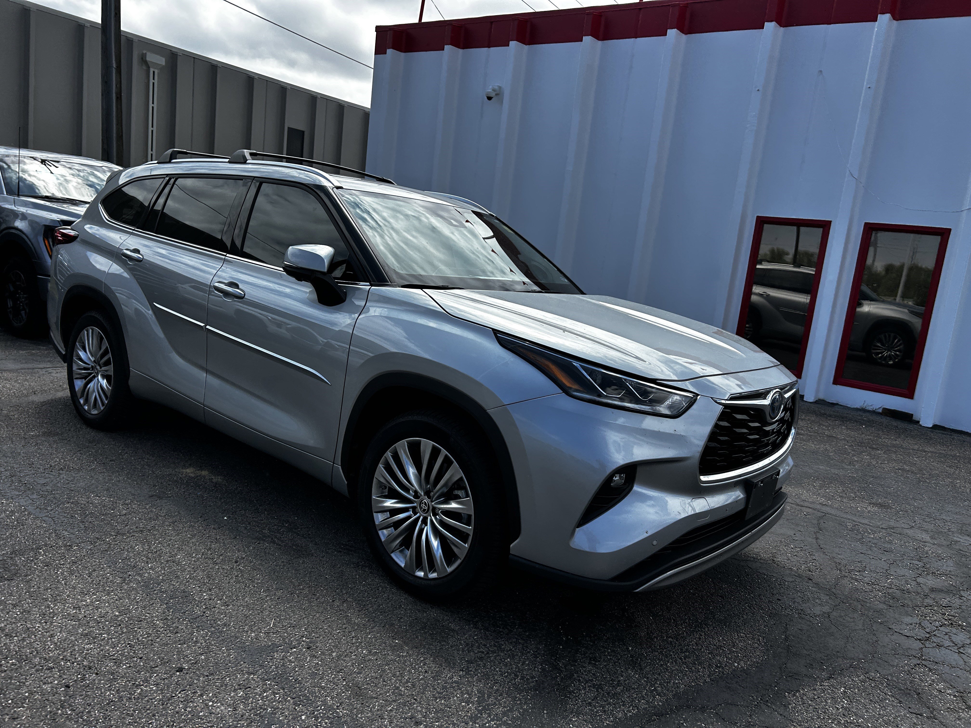 2023 Toyota Highlander Platinum - Photo 7