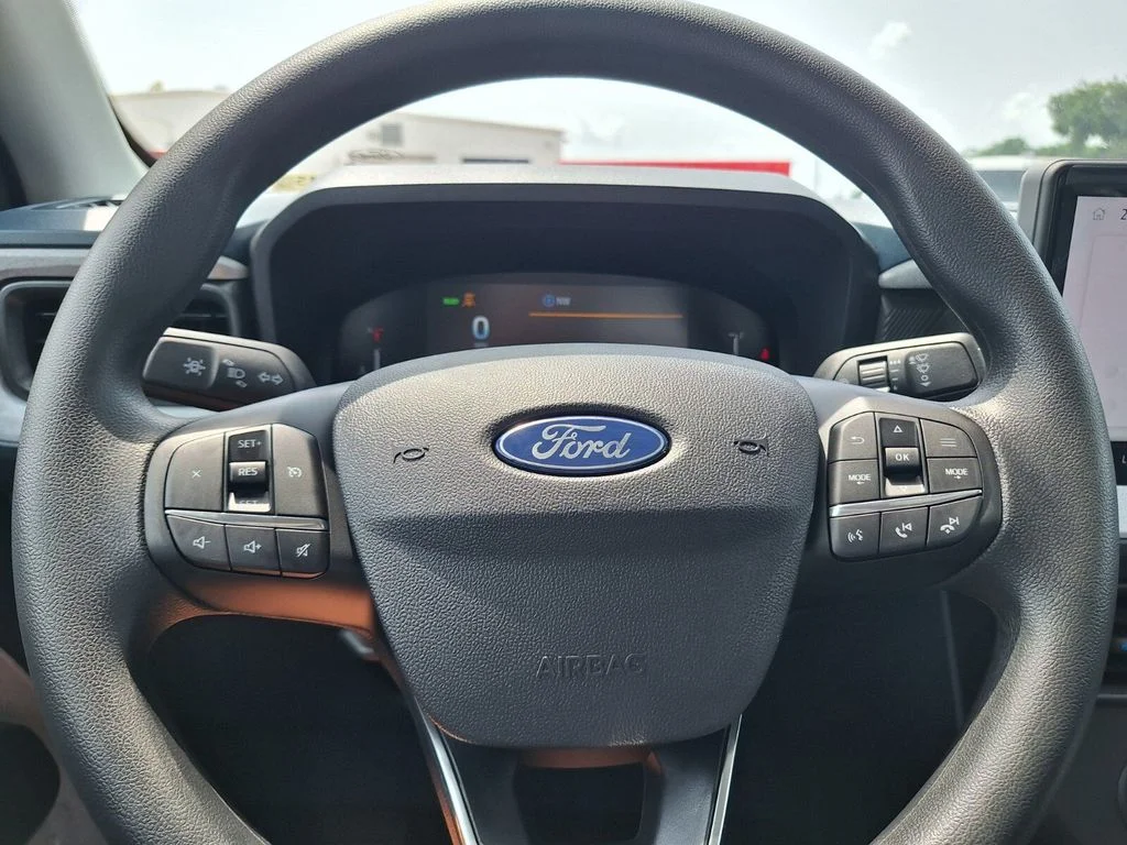 New 2026 Oxford White Ford XLT image 17