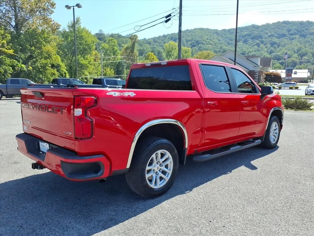 Used 2019 Red Chevrolet RST image 7