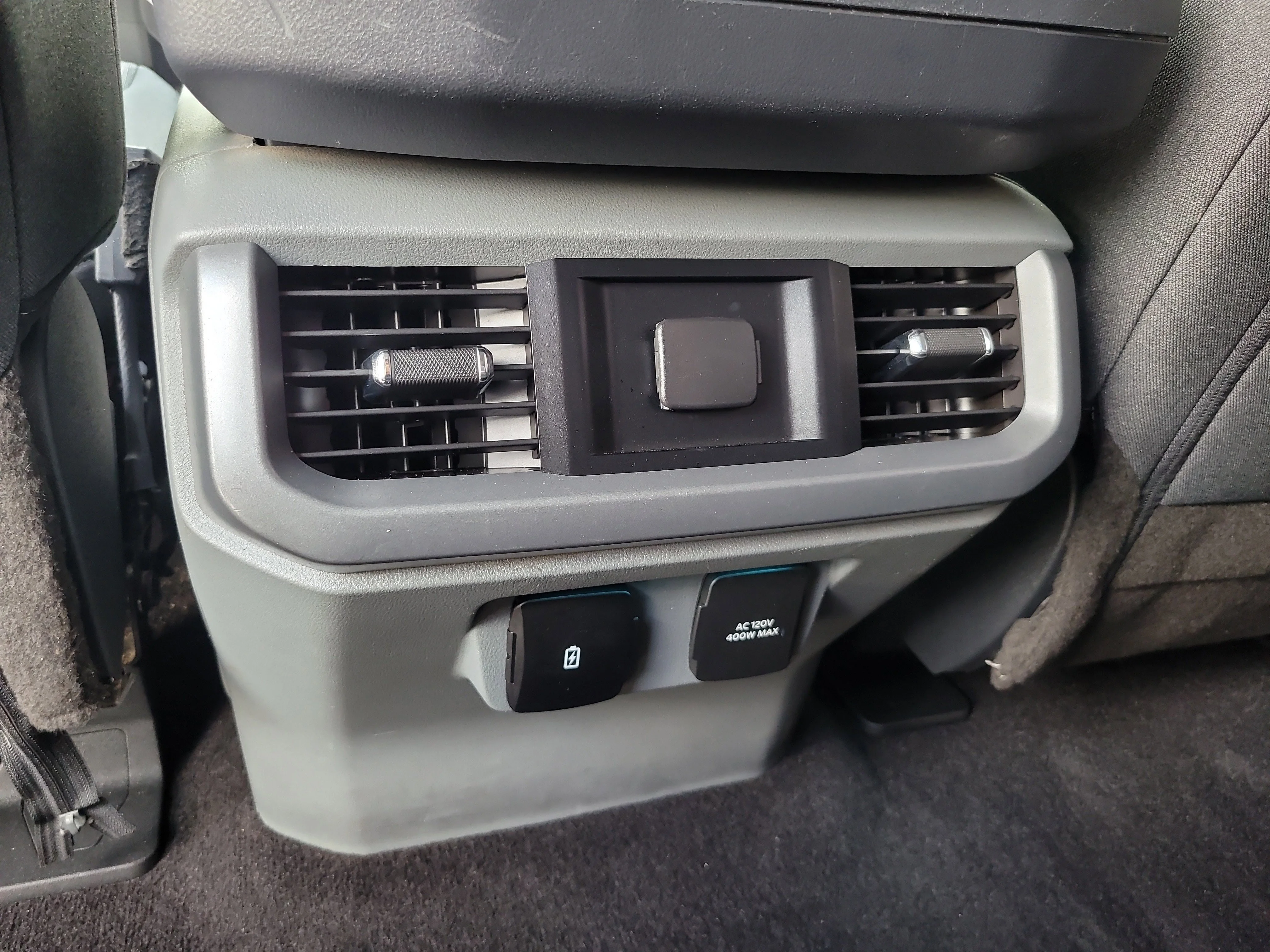 Used 2022 Oxford White Ford XLT image 14