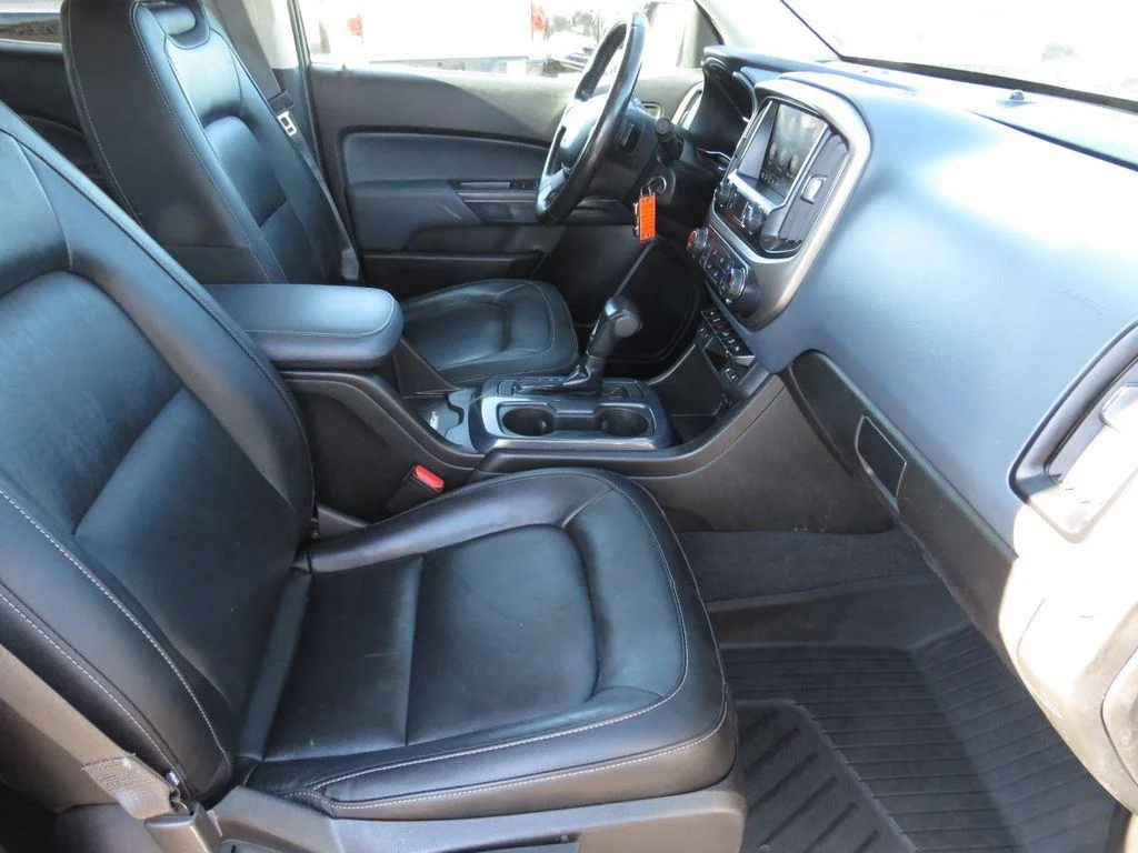 Used 2021 SATIN STEEL METALLIC Chevrolet 4WD Z71 image 25