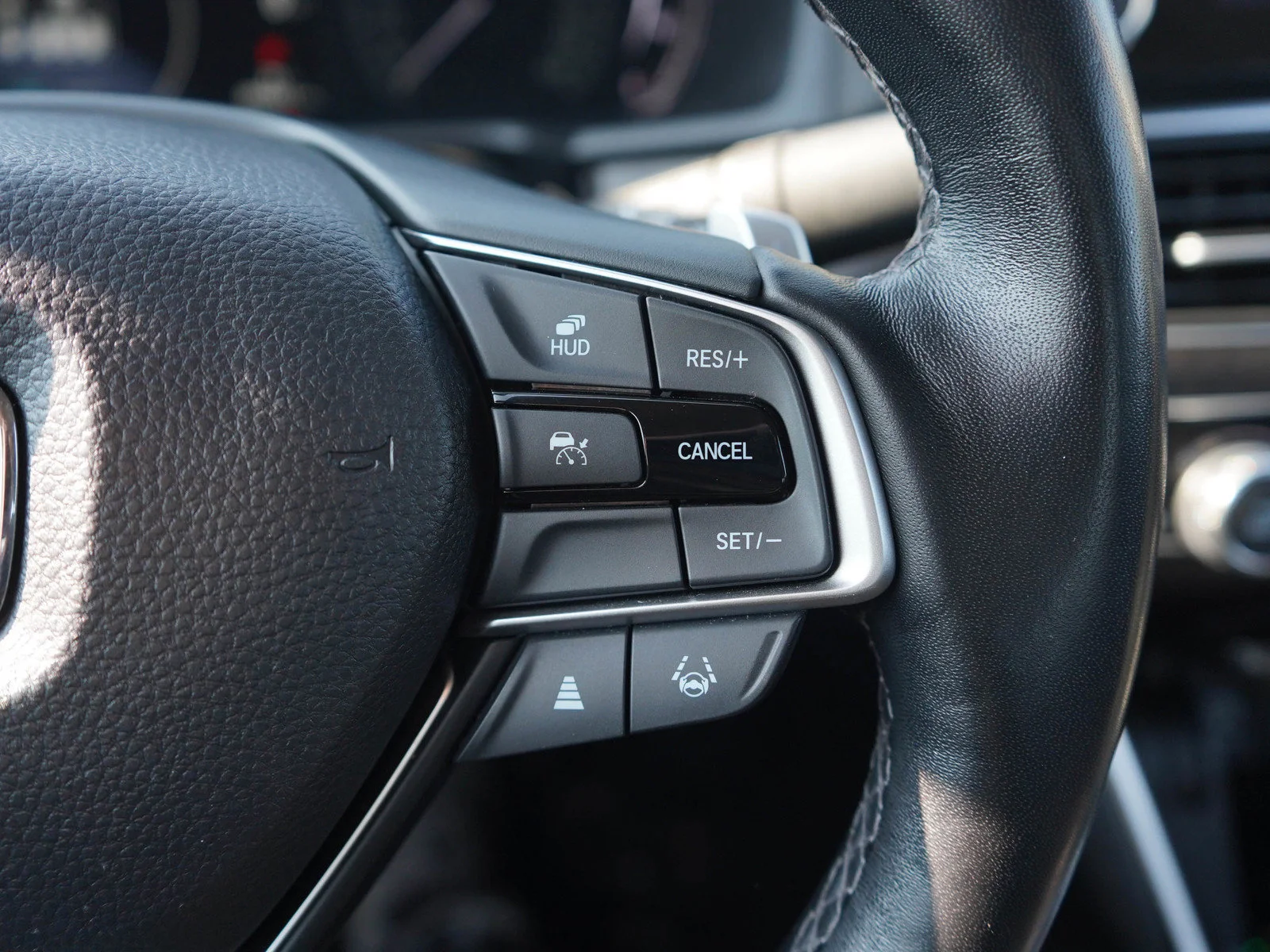 Used 2022 Gray Honda Touring 2.0T Auto image 24