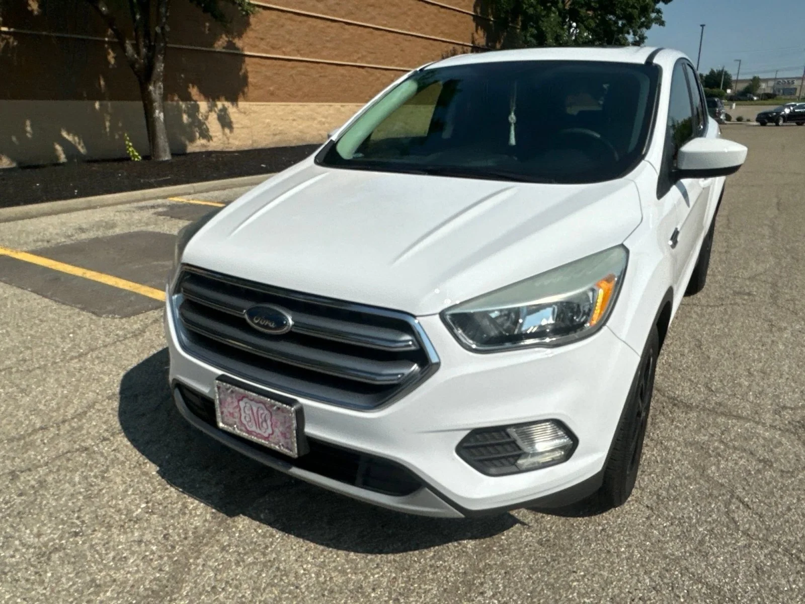 Used 2017 Oxford White Ford SE image 12