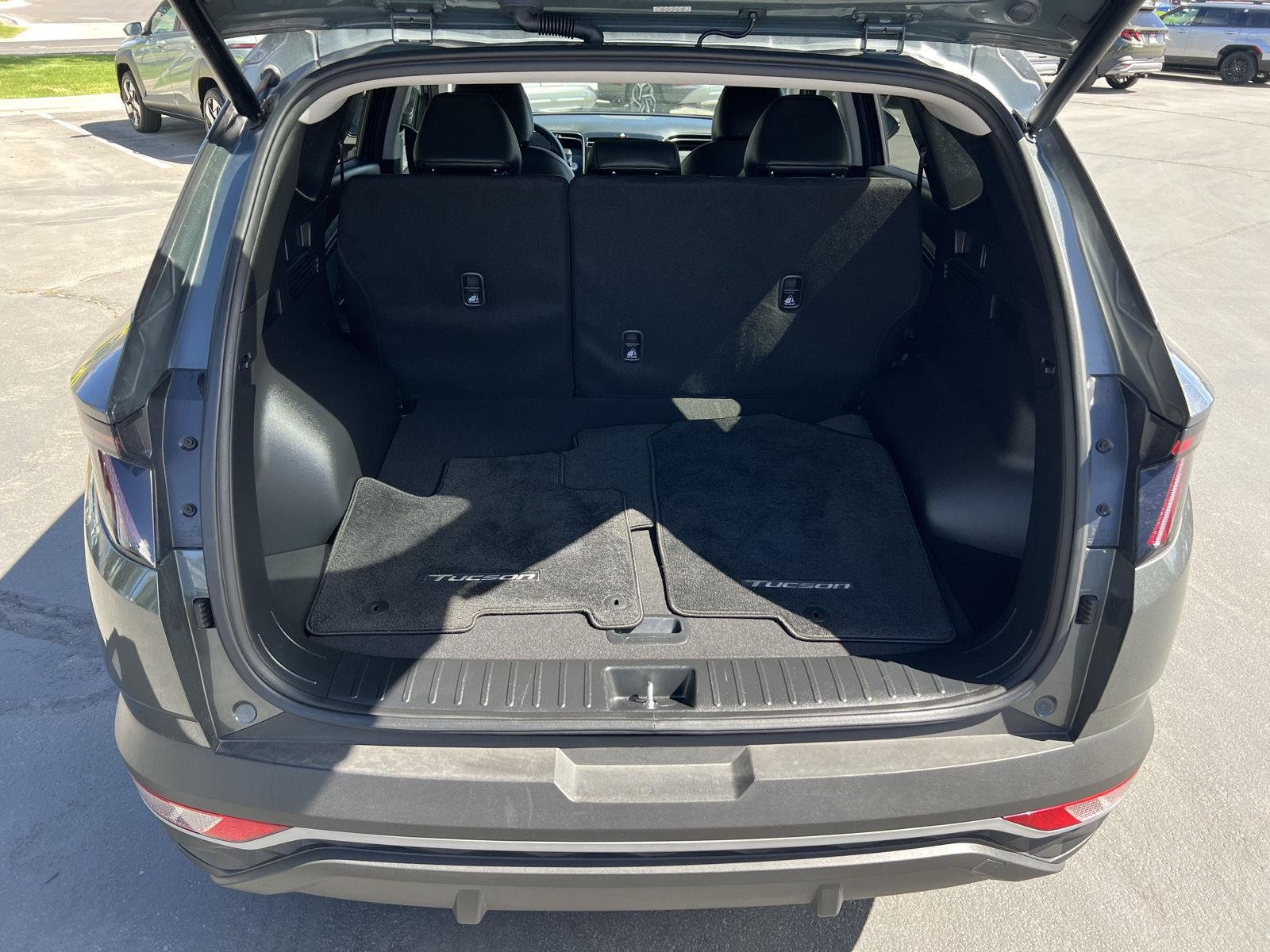 Certified Used 2024 Amazon Gray Hyundai SEL Convenience image 11