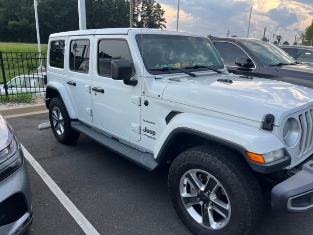 Used 2018 Bright White Clearcoat Jeep Unlimited Sahara image 4