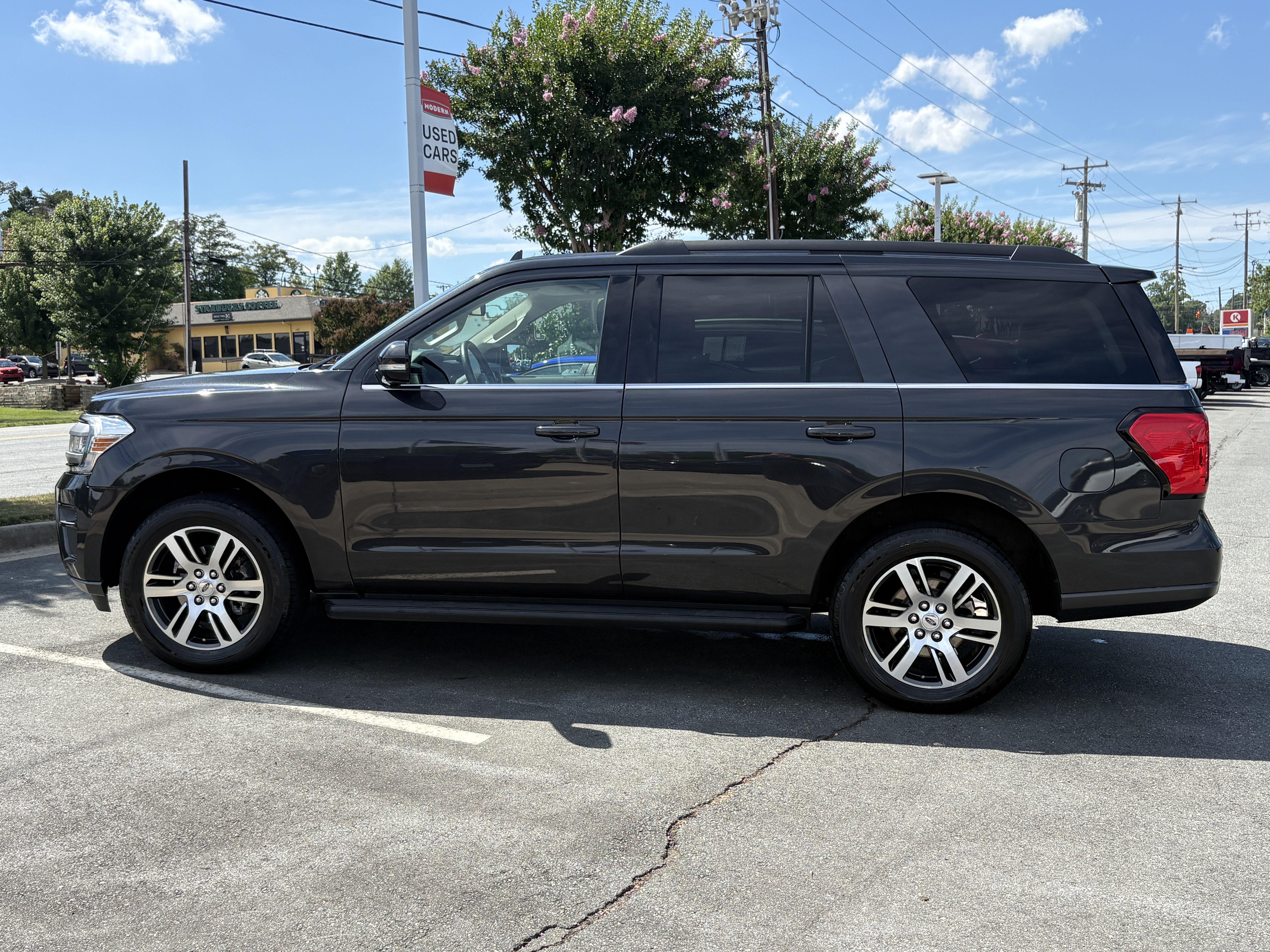 Used 2024 Gray Metallic Ford XLT image 2