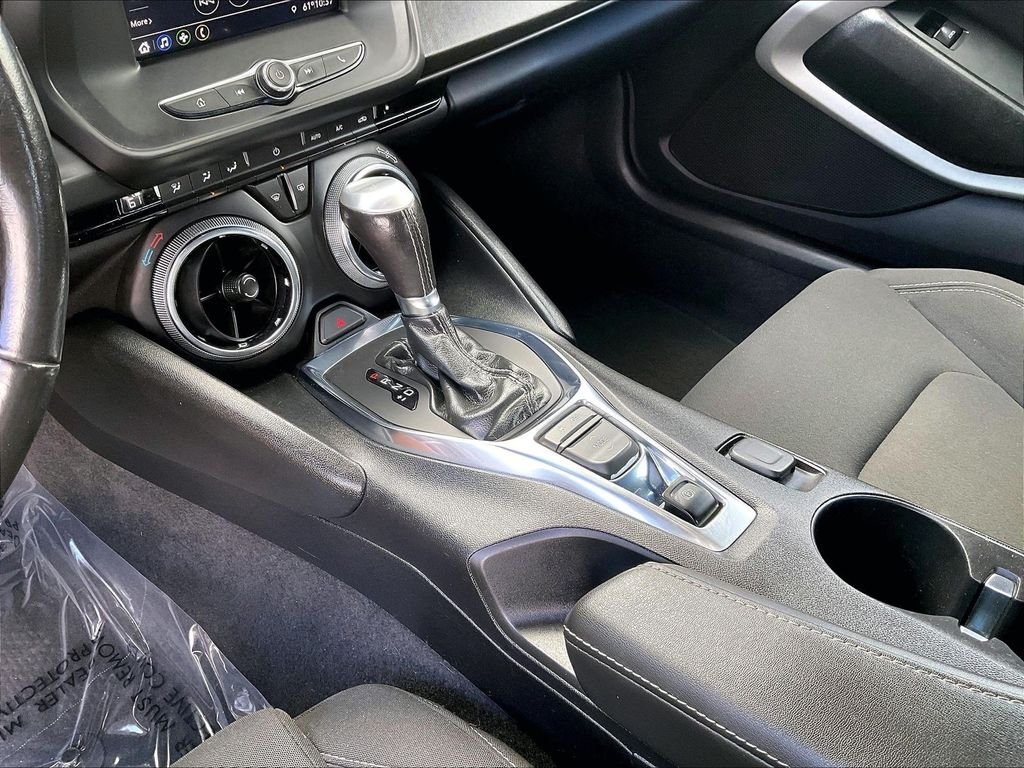 Used 2020 Gray Chevrolet 1LT image 18