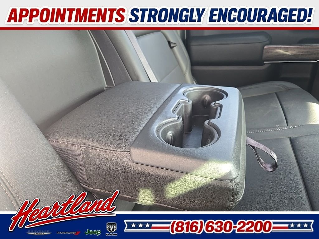 Used 2022 White Chevrolet LTZ image 92