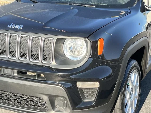 Used 2023 Black Jeep Latitude image 10