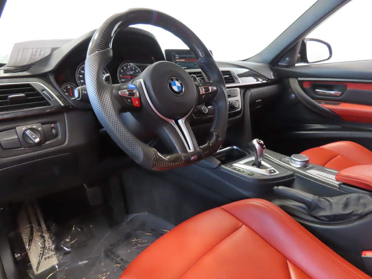 Used 2017 Black Sapphire Metallic BMW  image 9