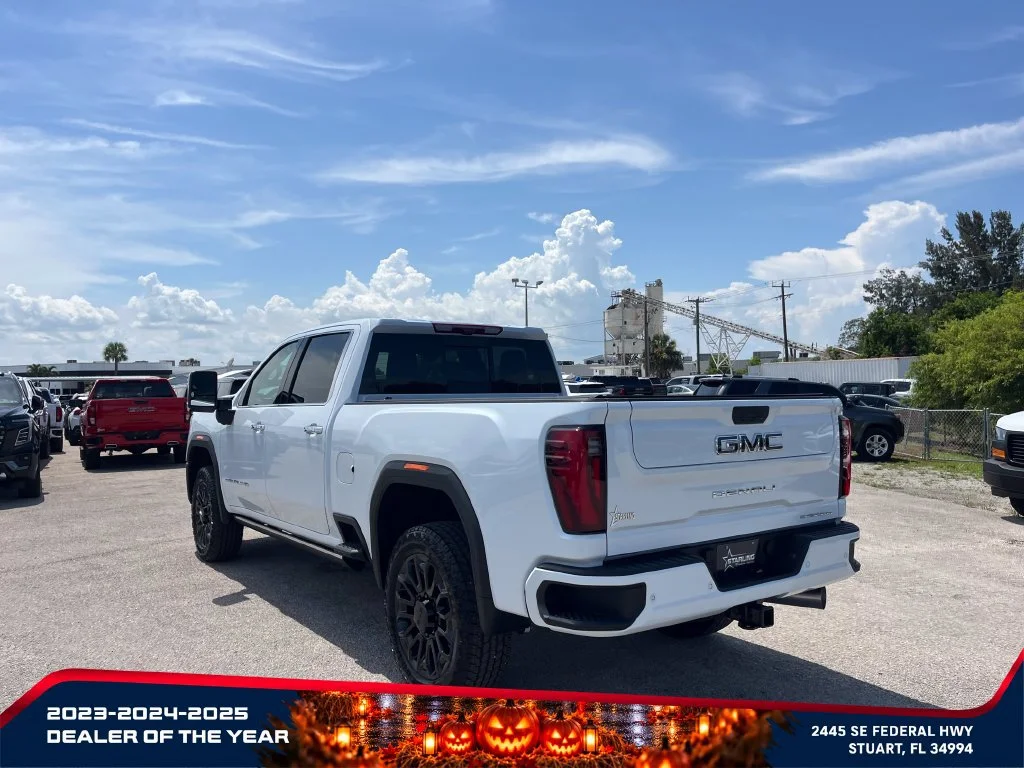 New 2026 Glacier White Tricoat GMC Denali Ultimate image 5