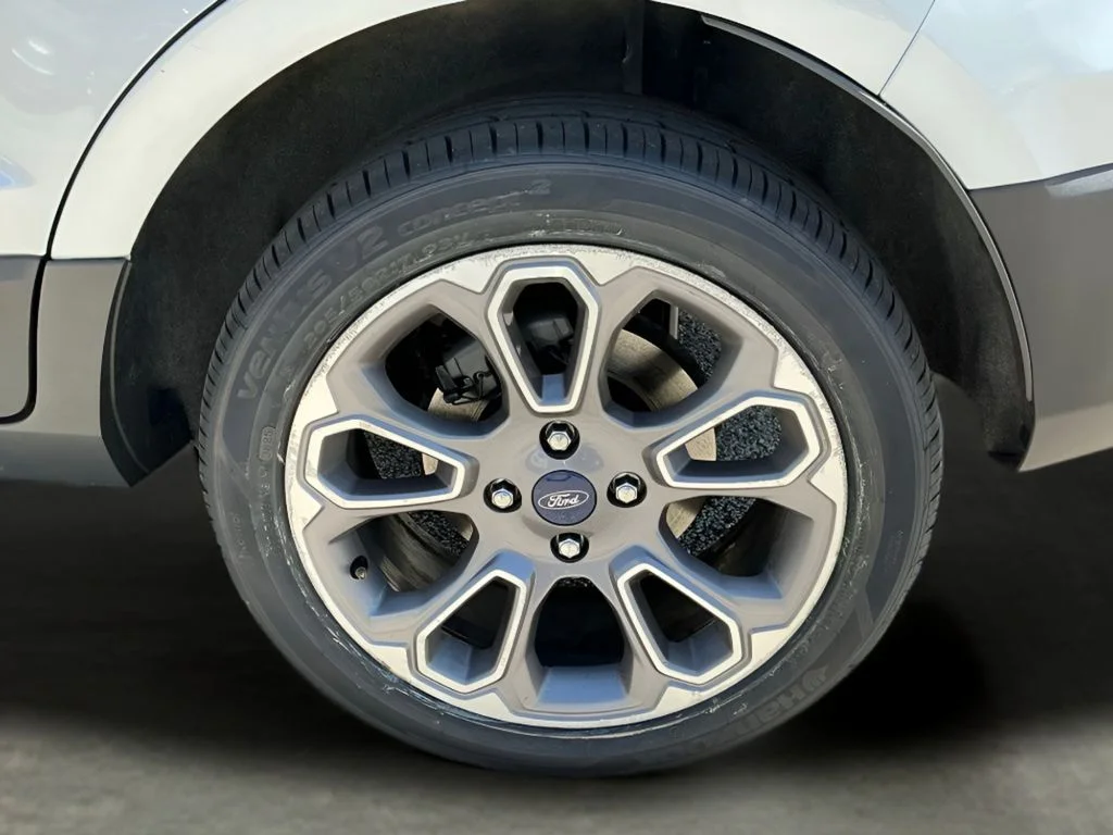 Used 2018 Silver Ford Titanium image 35