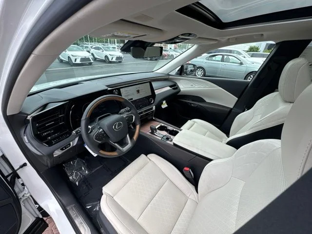 New 2026 Eminent White Pearl Lexus LUXURY image 15