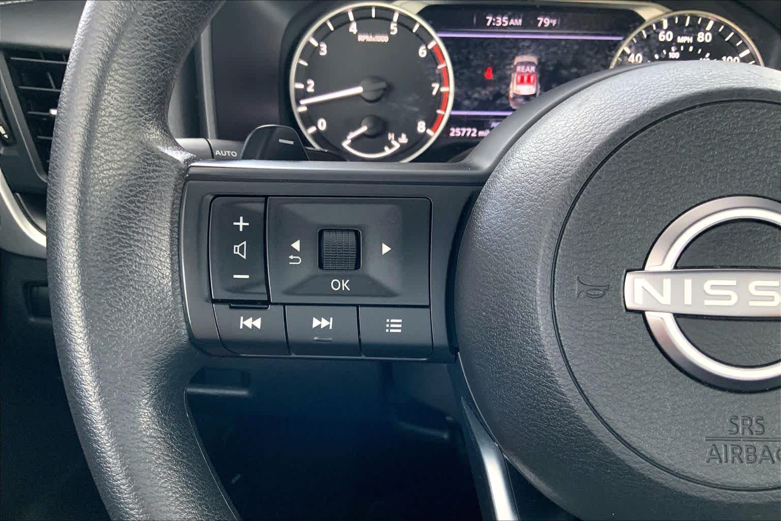 2024 Nissan Rogue SV - Photo 23