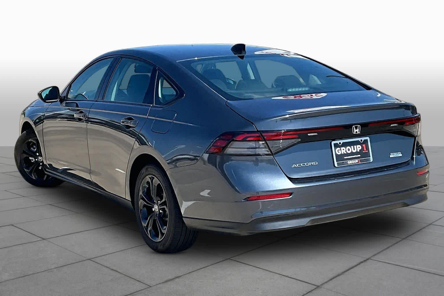 2025 Honda Accord SE - Photo 11